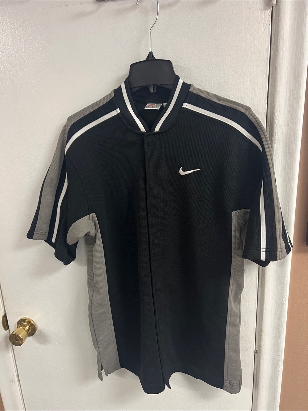 Vintage 1994-1999 Nike White Tag Button Up  Short-Sleeve Athletic Top